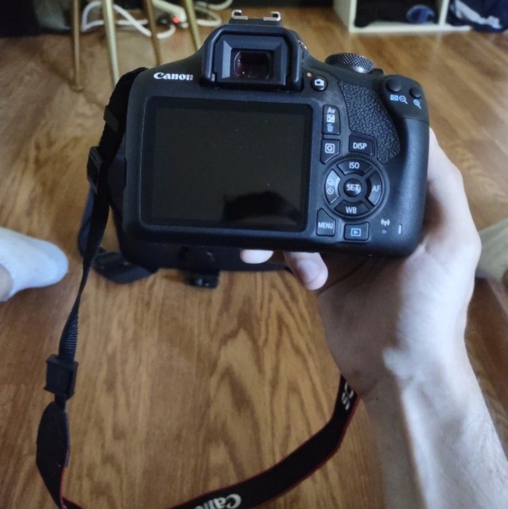 Canon eos revel t7